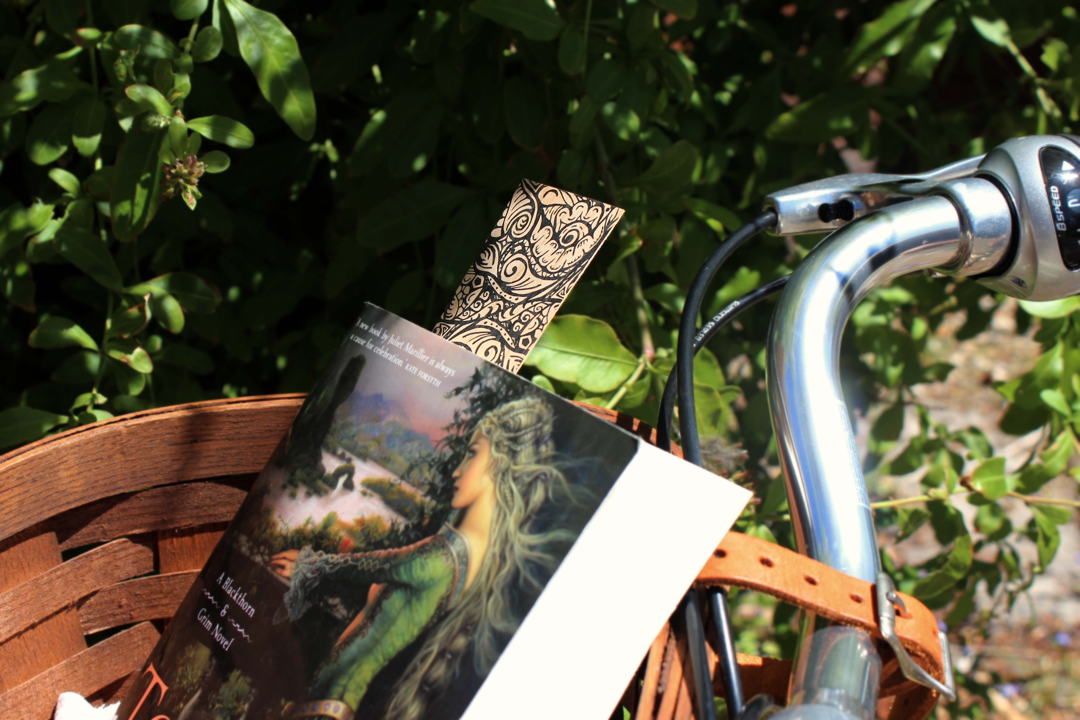 Bookmark - Tribal Mirrored Waves
